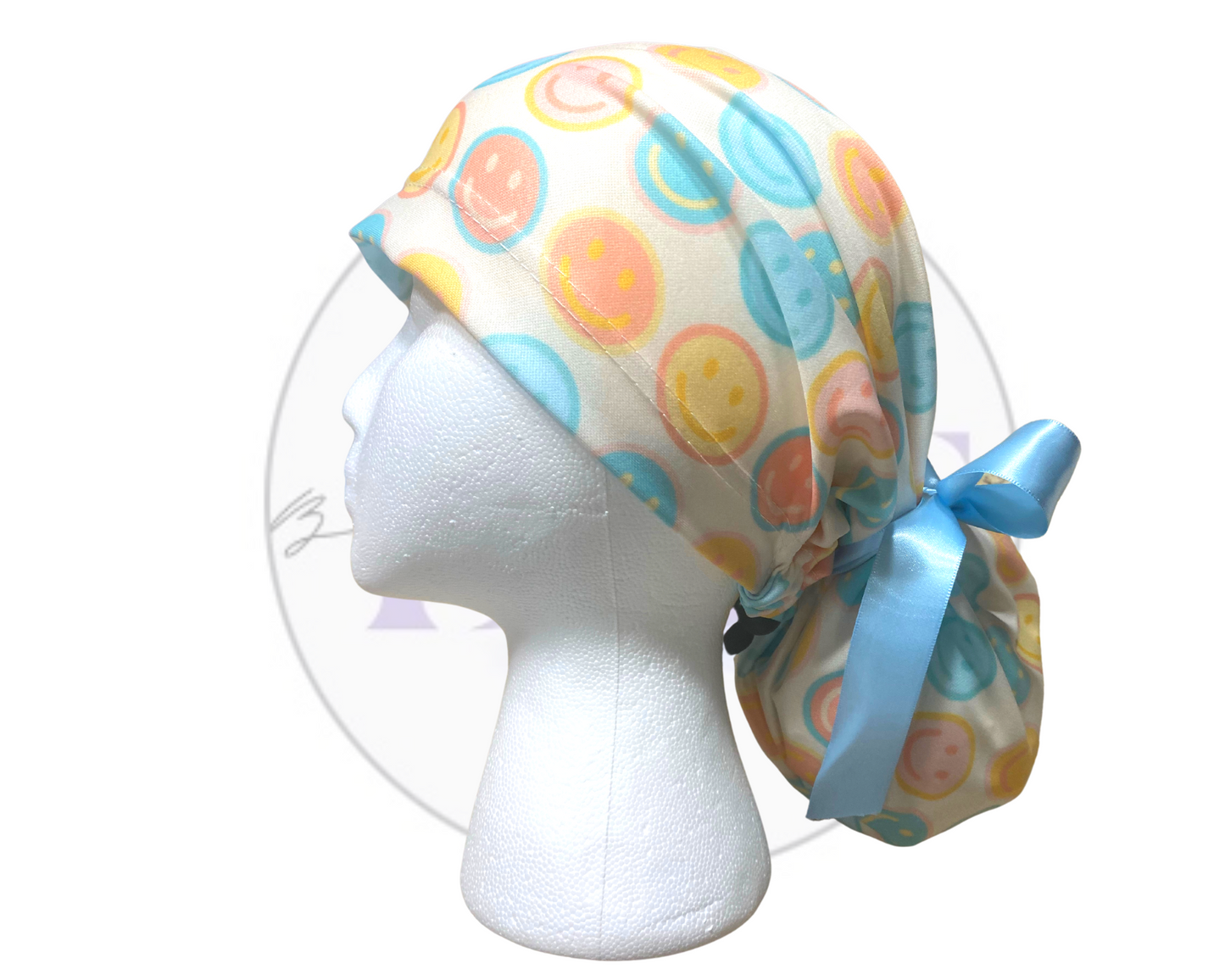 Big Bun Scrub Cap "Happy Days"